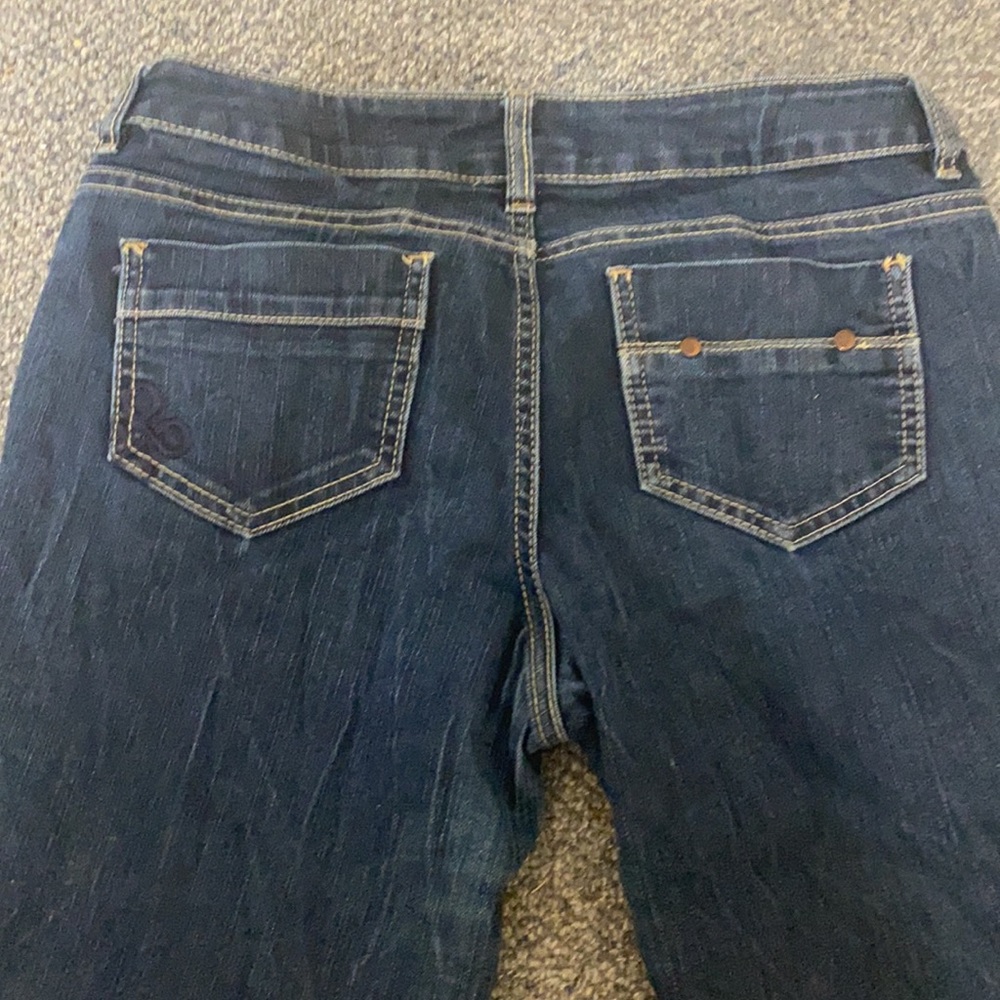 Gently loved jeans - Picture 2 of 2